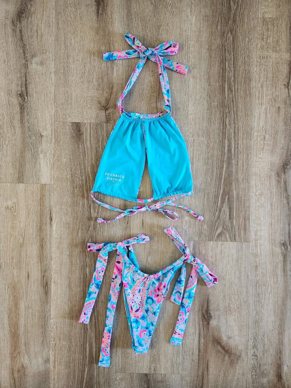 Frankies Bikinis Blue Scarf Print Cupid Top & Willow Bottom Bikini Set MEDIUM
